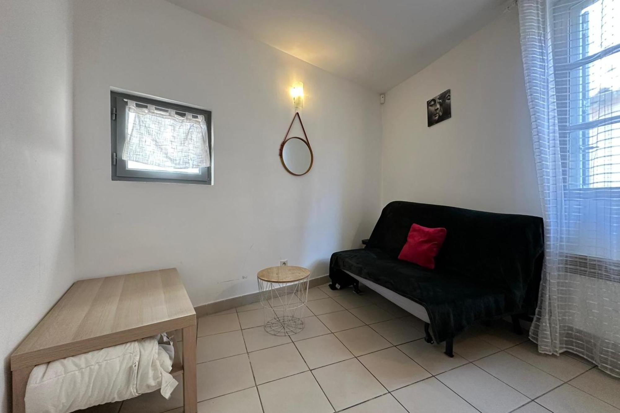 The Triplex- 3 Bedrooms In The Escutcheon! Montpellier Esterno foto